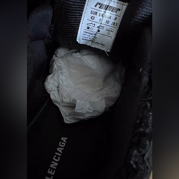 balenciaga track runners black worn 1 - Picture 2 of 5
